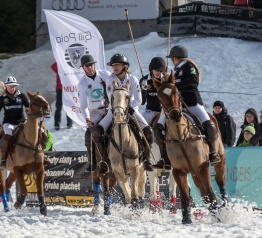 Turnaj Czech Snow Polo Masters 2016 v Krkonoších
